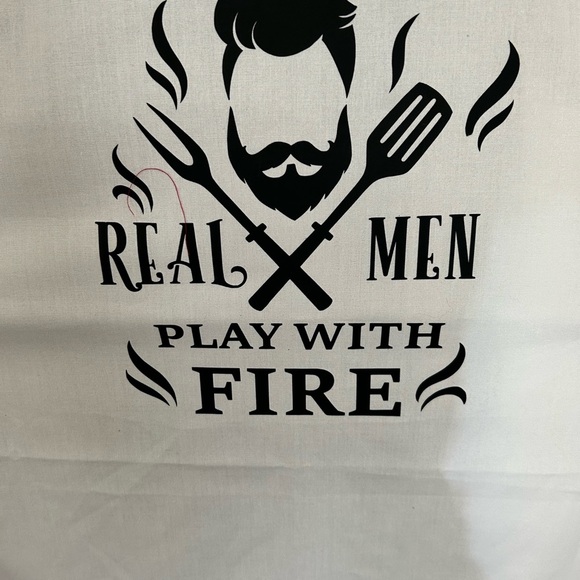 White Apron with Black Graphic Print- Real men play with fire- new - Picture 5 of 5
